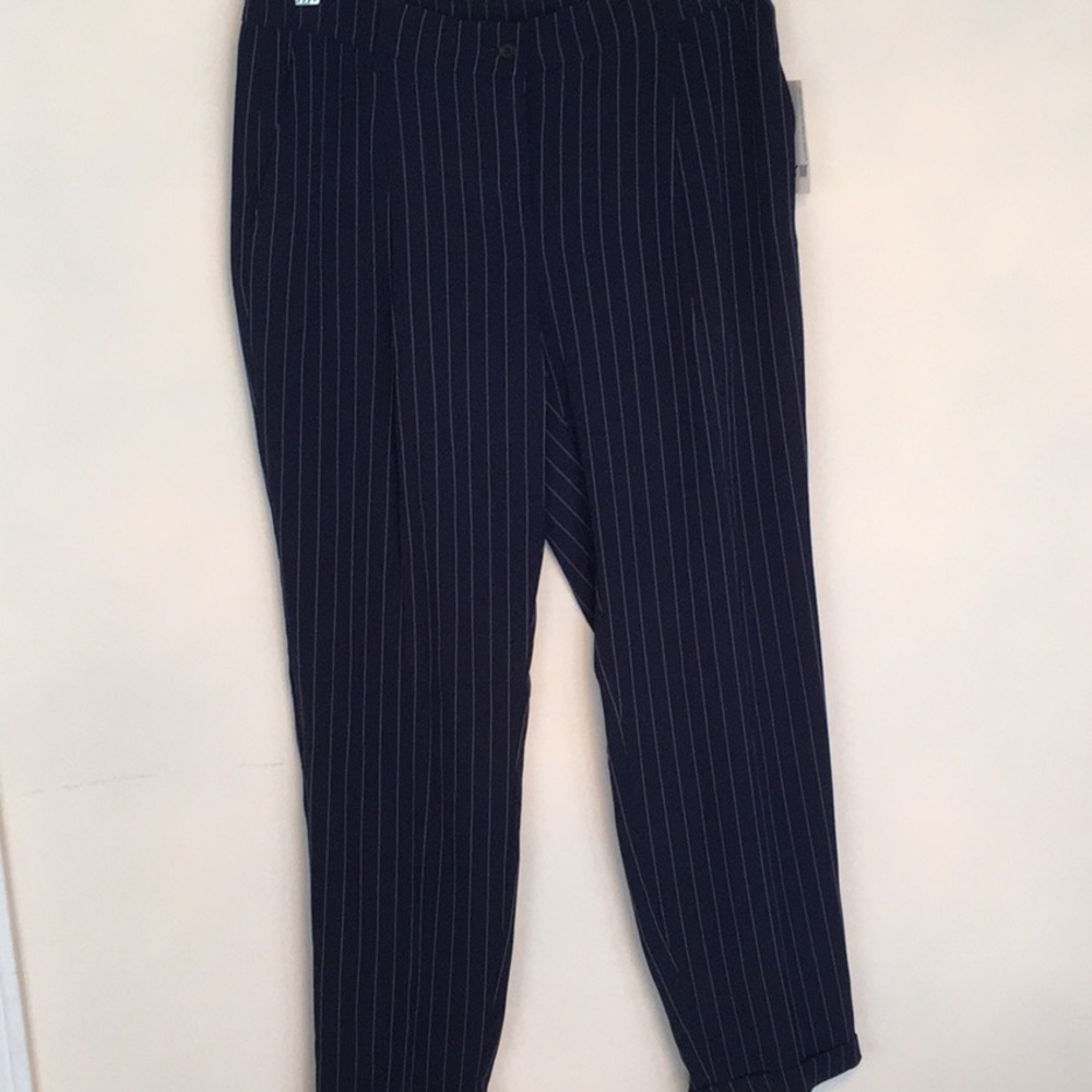 NWT Bar III Navy pinstripe Ankle Pants - Picture 3 of 5